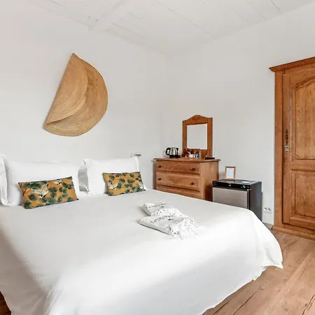 Paradis לס איסאמברה